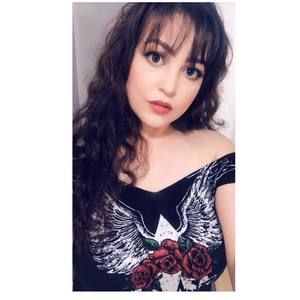 Meet your Posher, Vicky